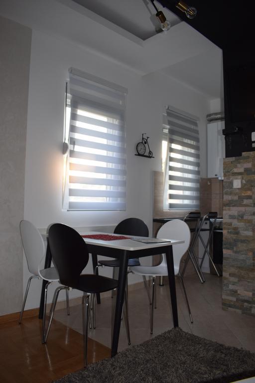 Apartment Fini 티바트 외부 사진