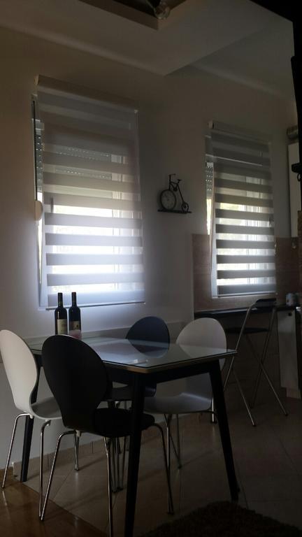 Apartment Fini 티바트 외부 사진
